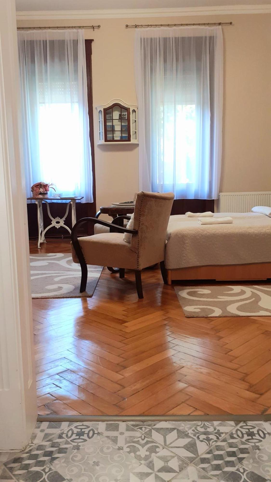 Ekszerdoboz Apartman Eger Διαμέρισμα Εξωτερικό φωτογραφία